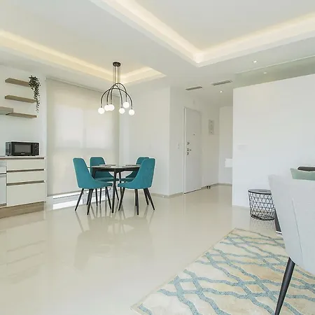 245 Lux Quesada-alicante *